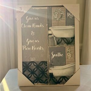 3-Piece Canvas Set with Bathtub Design